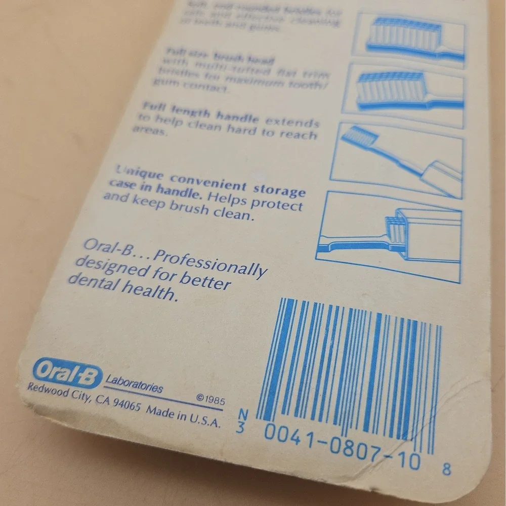 Vintage Oral B Travel Toothbrush 1985 NOS New Pack Of 2 Green Blue